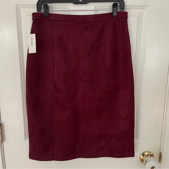 Dress Barn Retrology Burgundy Faux Suede Button Skirt NWT - Picture 3 of 7